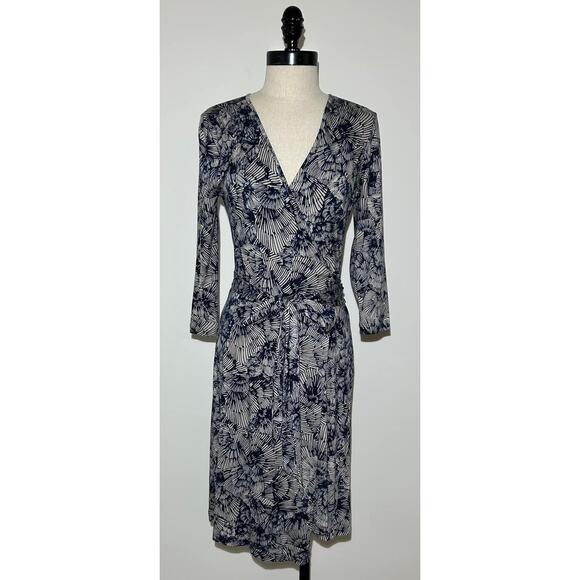 BANANA REPUBLIC Blue Print V-Neck 3/4 Sleeve Belted Rayon Blend Dress Womens S - Picture 1 of 8